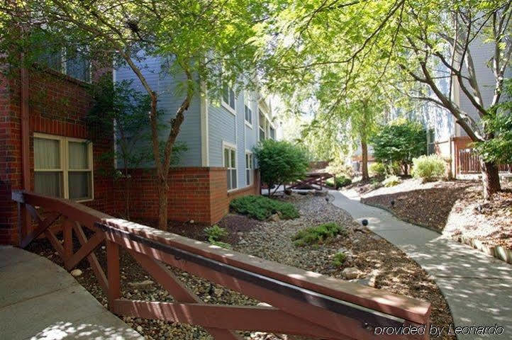 Suburban Extended Stay Hotel Omaha Bagian luar foto