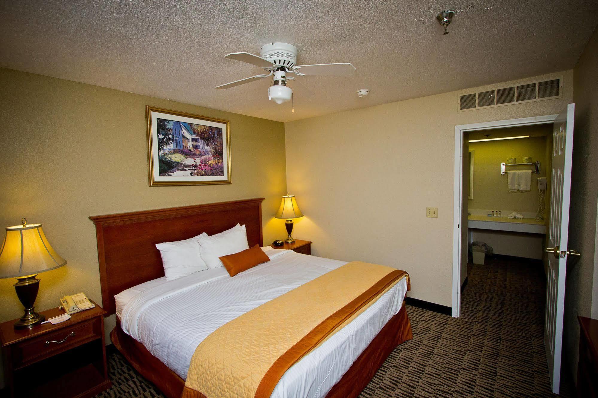Suburban Extended Stay Hotel Omaha Bagian luar foto